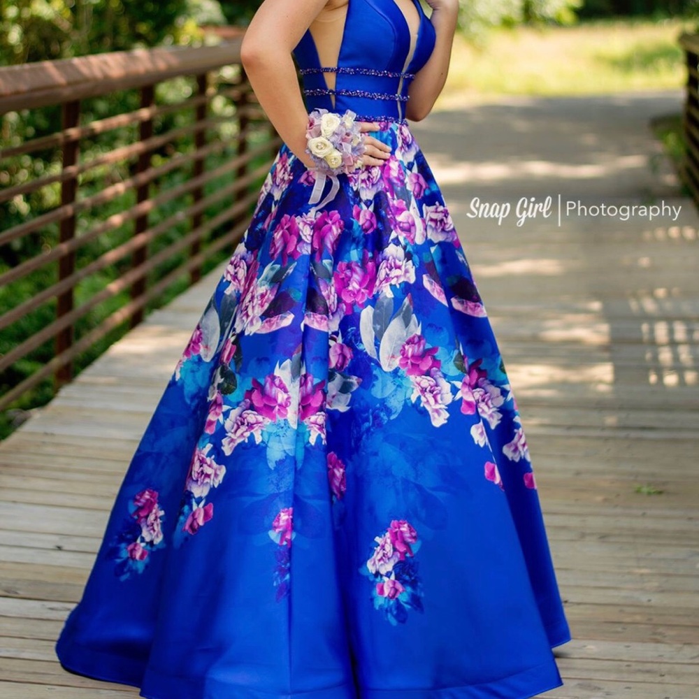 Selling Formal/ Prom dress!